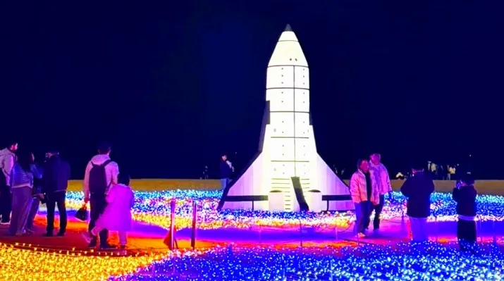 해운대 빛축제 로켓 조형물 / 사진=해운대구 공식 블로그